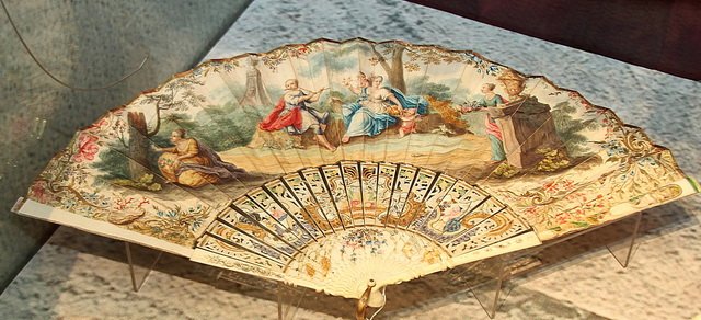 Веер XVIII века из коллекции музея-усадьбы Останкино