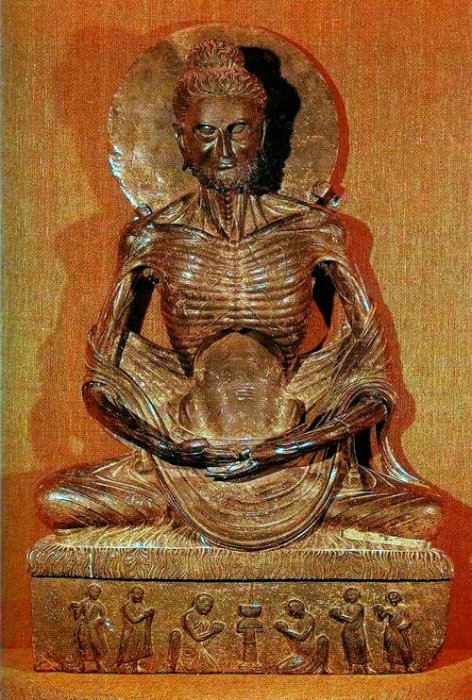 Готама Будда в виде аскета, стиль Гандхары, влияние греческого искусства