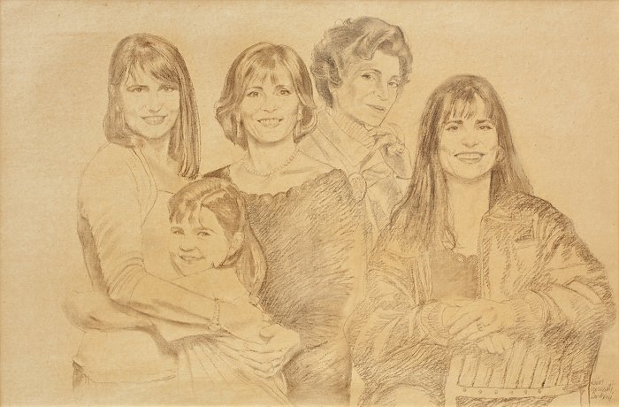 Крисс Гуэнцати Дубини. 3 поколения женщин, 1994. Бумага, уголь, 120x80 Courtesy of the East Meets West Gallery
