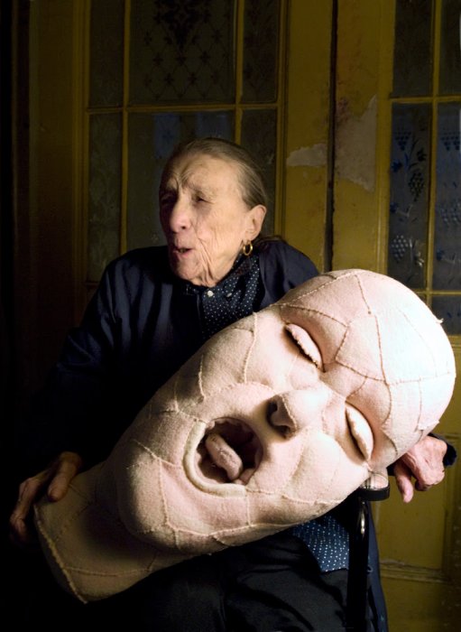 Louise Bourgeois with a fabric sculpture in progress in 2009. Photo: © Alex Van Gelder / Art: © The Easton Foundation